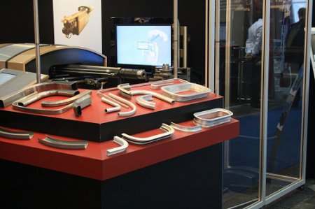 Респектабельность 22 Международной выставки по обработке металла "EuroBLECH" в Германии. Бизнес