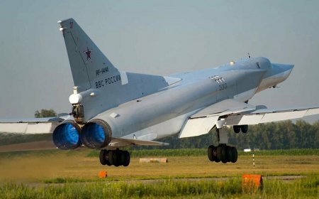 Бомбардировщики Ту-22М3 России провели патрулирование над Черным морем