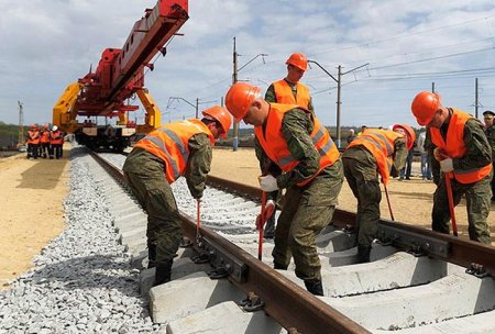 БАМ реконструируют железнодорожные бригады трех военных округов