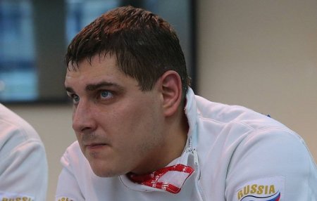 Российский шпажист Кузюков завоевал золото на Паралимпиаде