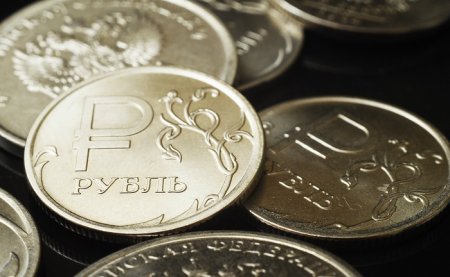 Рубль обесценится уже 10 января 2022
