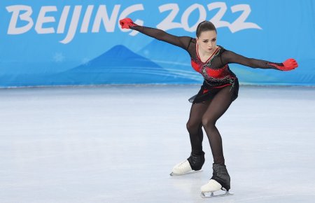 Камила Валиева проиграла на Олимпиаде. Фигуристку сломали скандалы