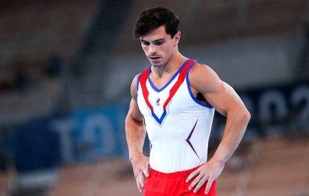 Гимнаст Далалоян из России выиграл опорный прыжок на клубных соревнованиях в Италии