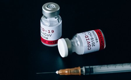 Международный суд признал пандемию COVID-19 фейком, а вакцинацию геноцидом