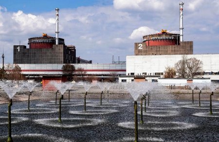 ВСУ обстреляли Запорожскую АЭС, нарушены линии электропередачи
