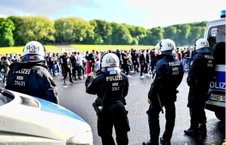 Акция протеста в Кёльне