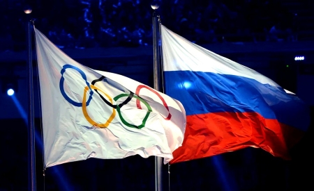 Флаг РФ и Олимпийский