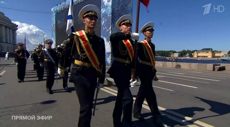 Военно-морской парад в Петербурге -моряки